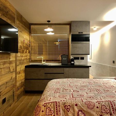 Central Apart Chalet Брей-Червінія Екстер'єр фото