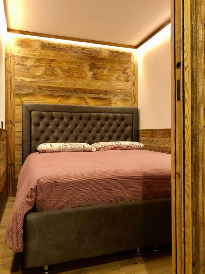 Central Apart Chalet Брей-Червінія Екстер'єр фото